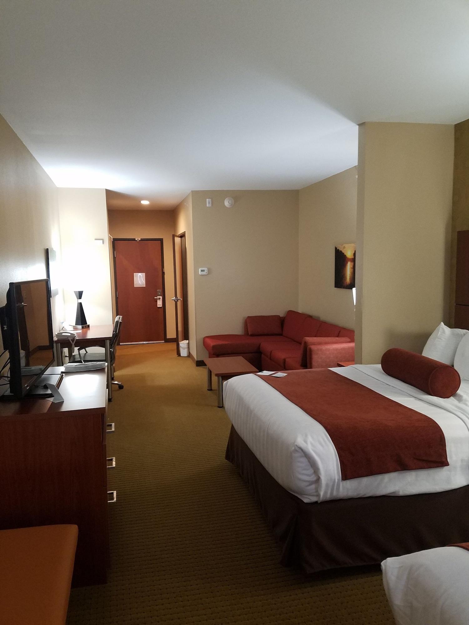Best Western Plus Finger Lakes Inn & Suites Cortland Eksteriør bilde