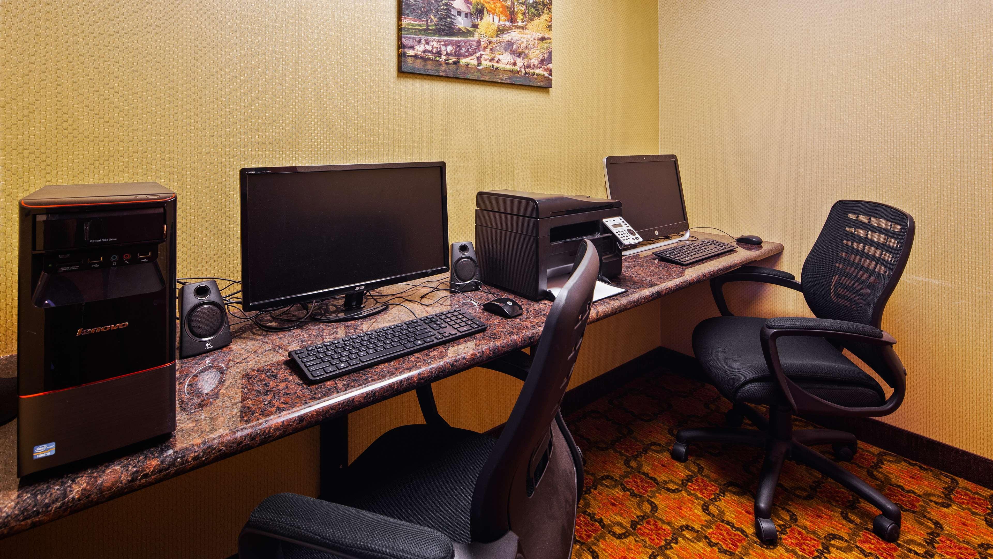 Best Western Plus Finger Lakes Inn & Suites Cortland Eksteriør bilde