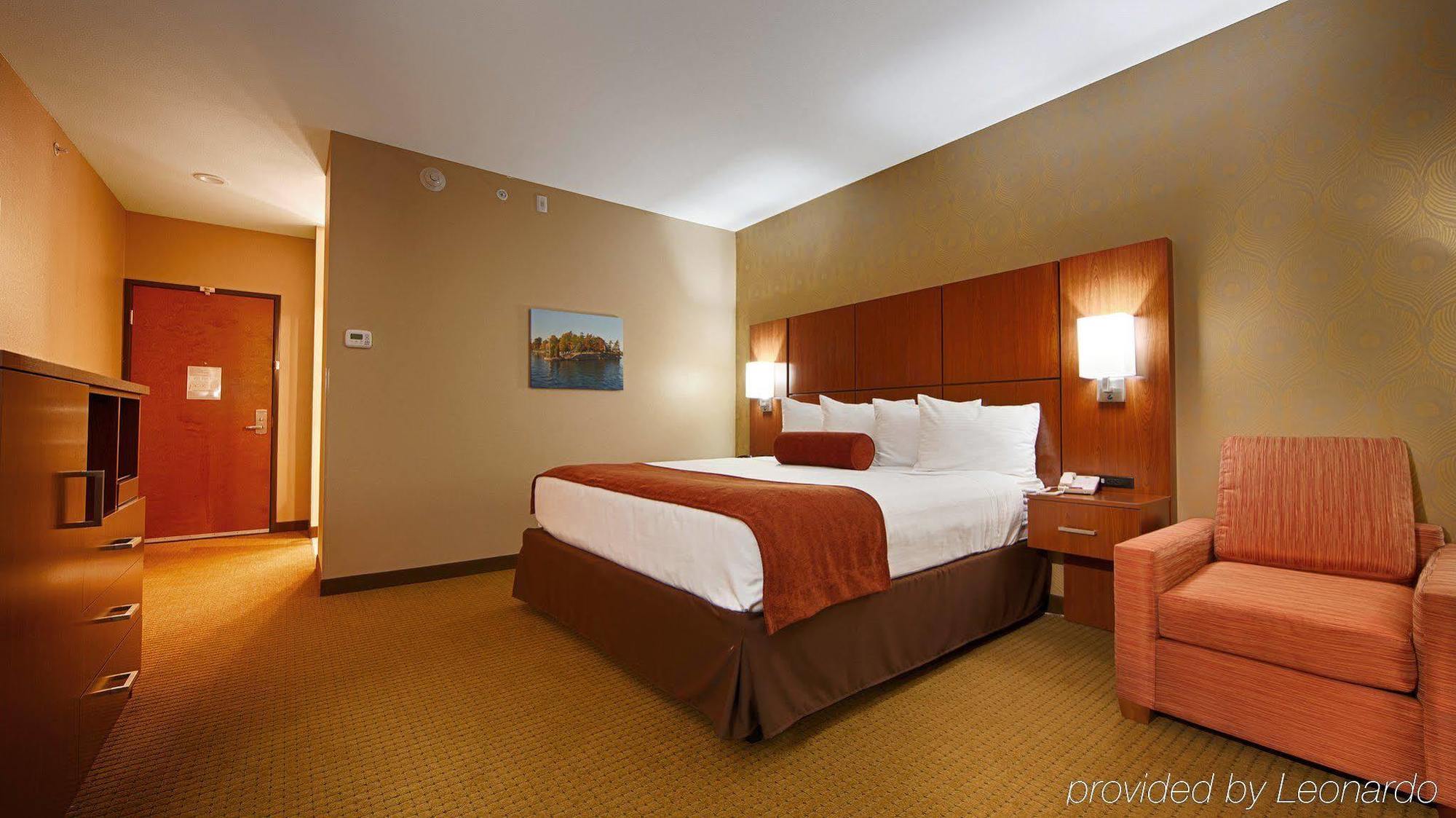 Best Western Plus Finger Lakes Inn & Suites Cortland Eksteriør bilde