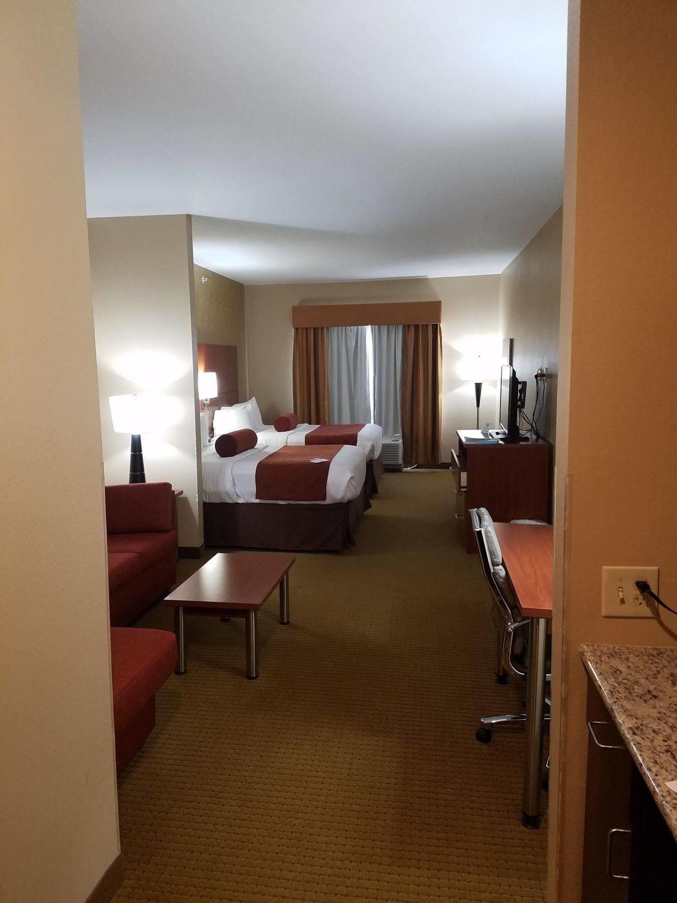 Best Western Plus Finger Lakes Inn & Suites Cortland Eksteriør bilde