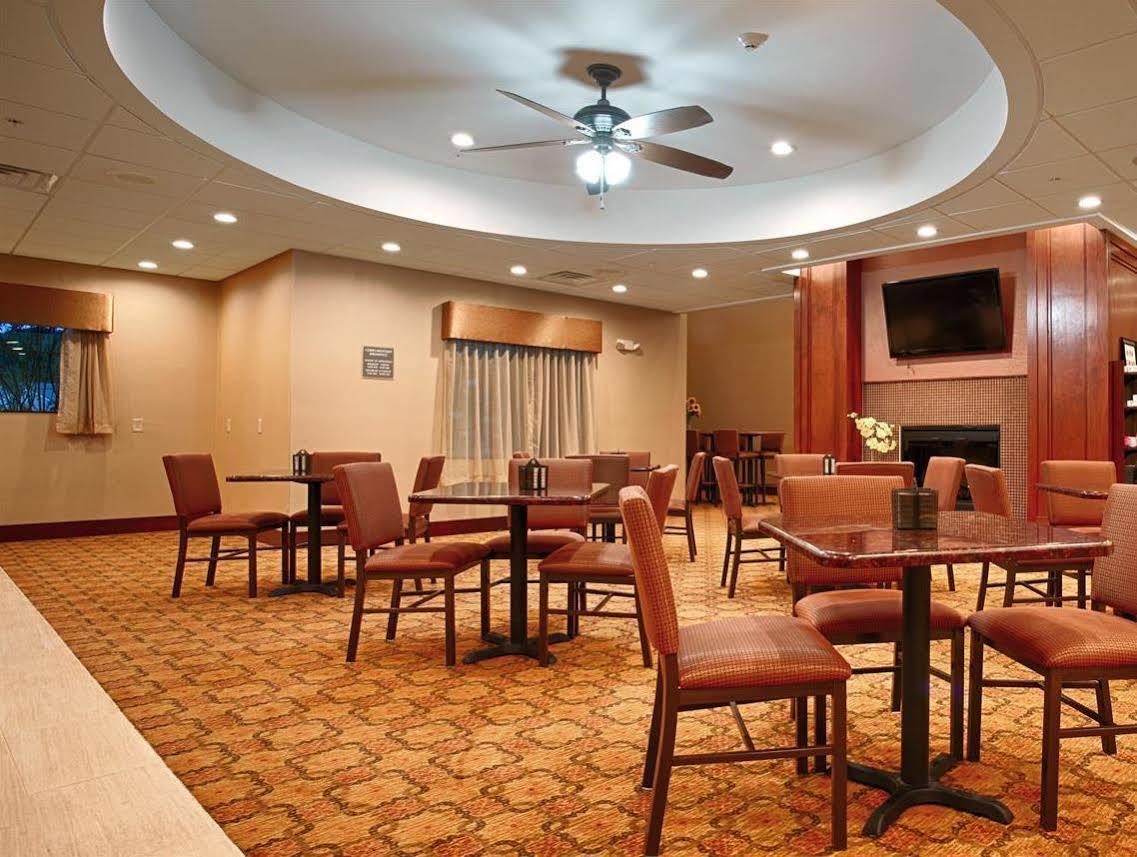 Best Western Plus Finger Lakes Inn & Suites Cortland Eksteriør bilde